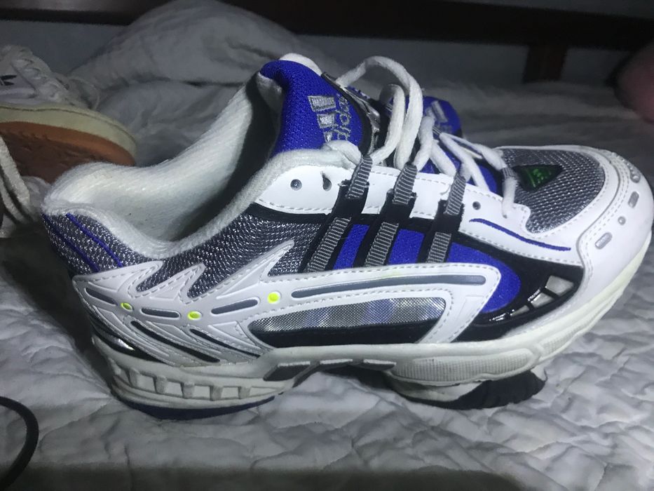 Adidas кросовки розмiр 42 в гарному станi