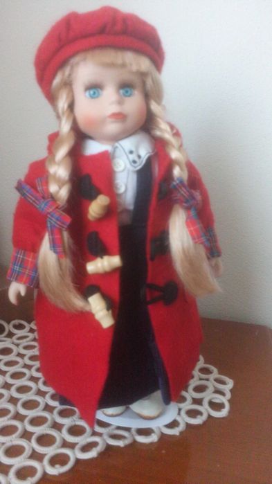 Bonecas de porcelanas