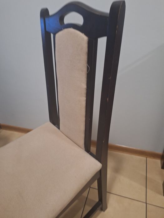Krzesła drewniane     6 szt