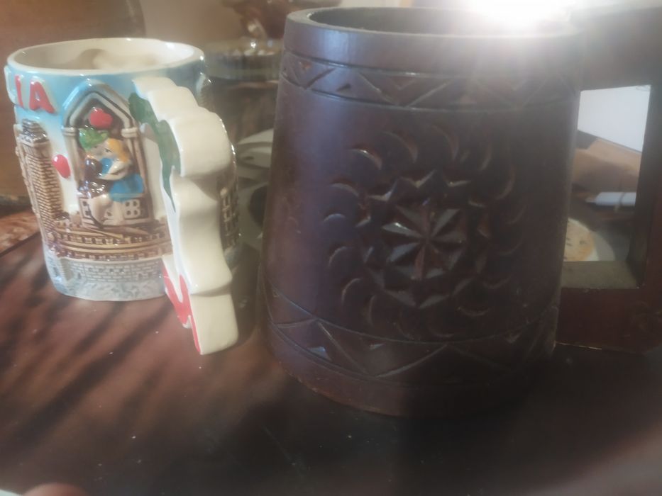 Кружка, глечик,та ще кружка з дерева