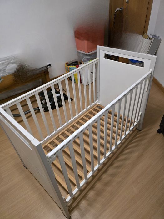 Cama de Bebé  usada bom estado