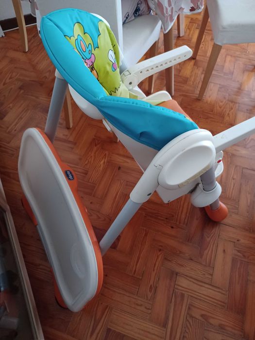 Cadeira da papa Chicco Polly 2 em 1