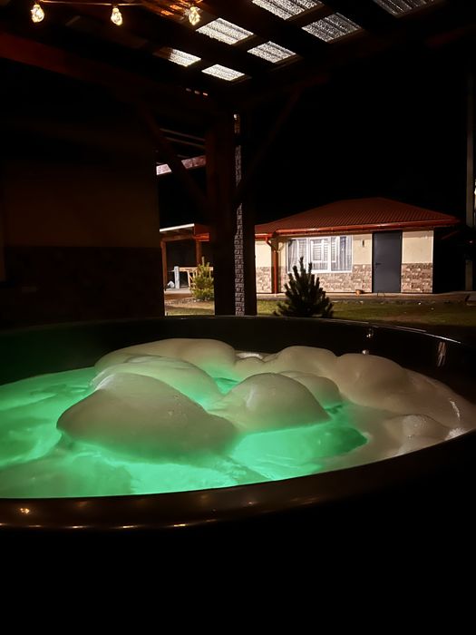 Котедж для 2-3 людей.Славське.Відпочинок у Карпатах,Сауна, Чан, Басейн