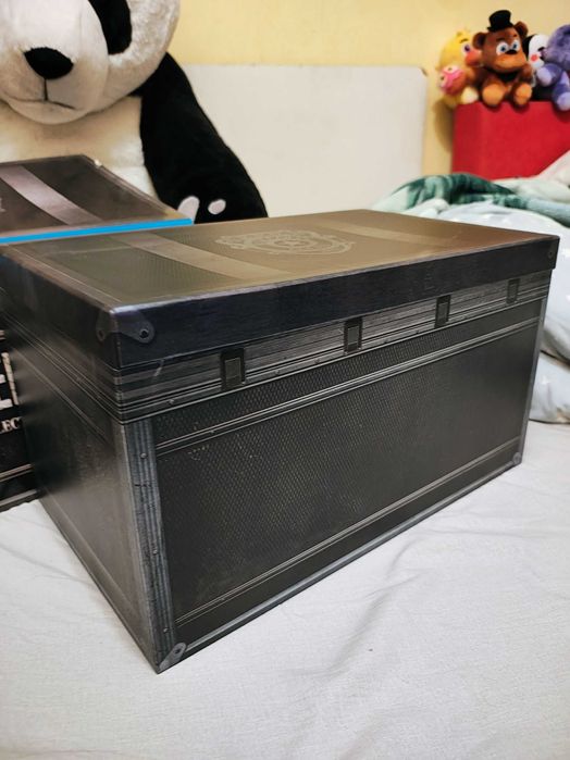 Resident Evil 2 Edycja Kolekcjonerska PS4 z figurką Leon S. Kennedy