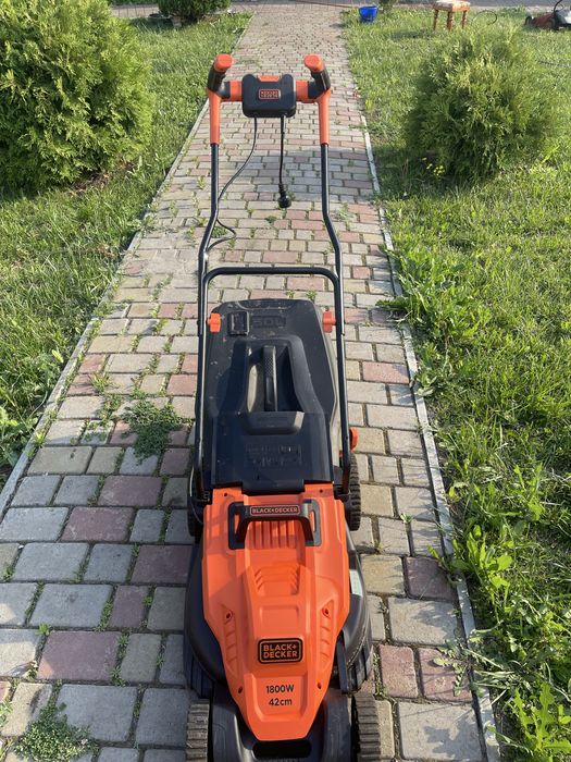 Газонокосилка элекрическая BLACK+DECKER 1800W/42см