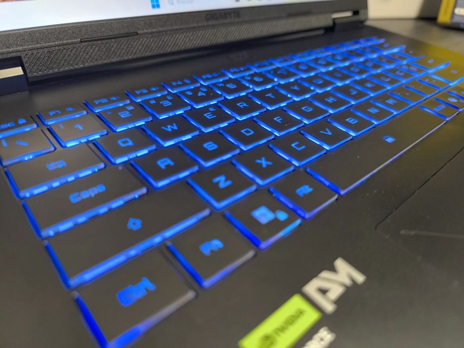 Gigabyte i7 5050RTX 1Tb C/ Garantia 3x S/ Juros