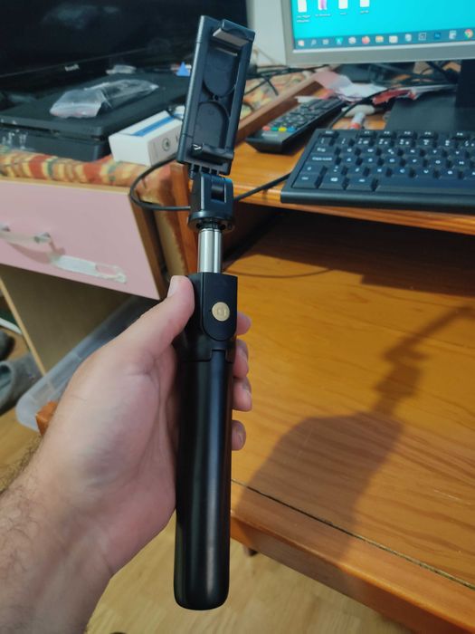 Pau de Selfie extensível com comando sem fios bluetooth - Aceito Troca
