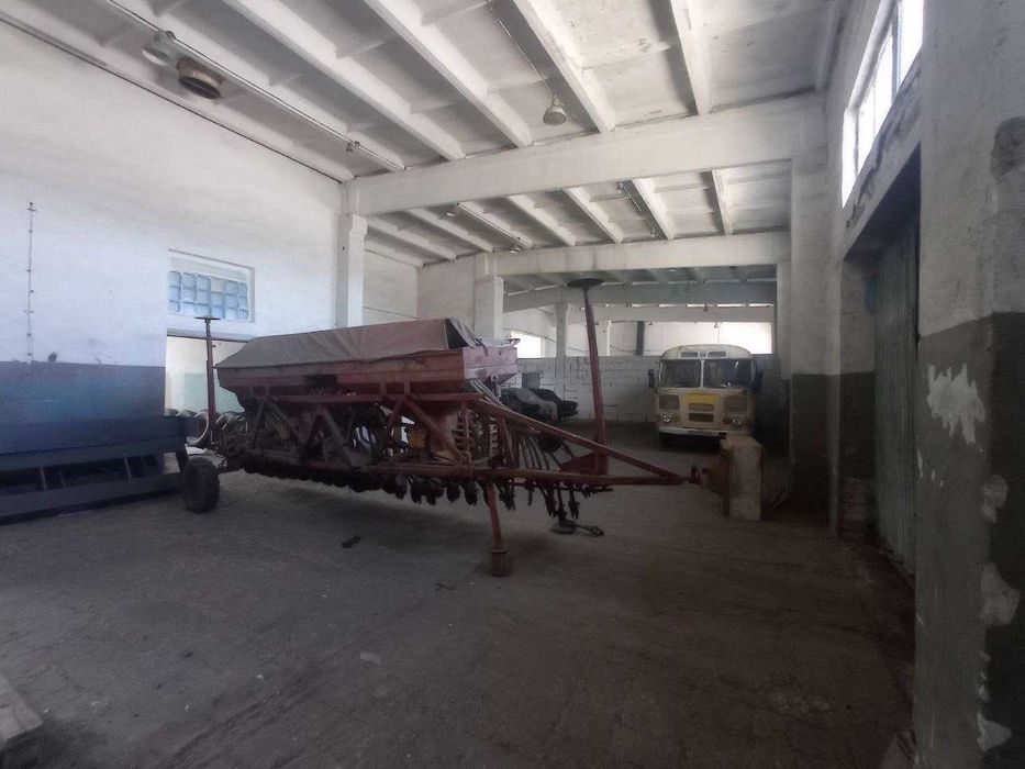 Продаж складських, виробничих приміщень висота7м асфальт 2га залізниця