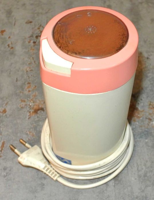 Młynek do kawy UD-40 - Niewiadów - sprawny