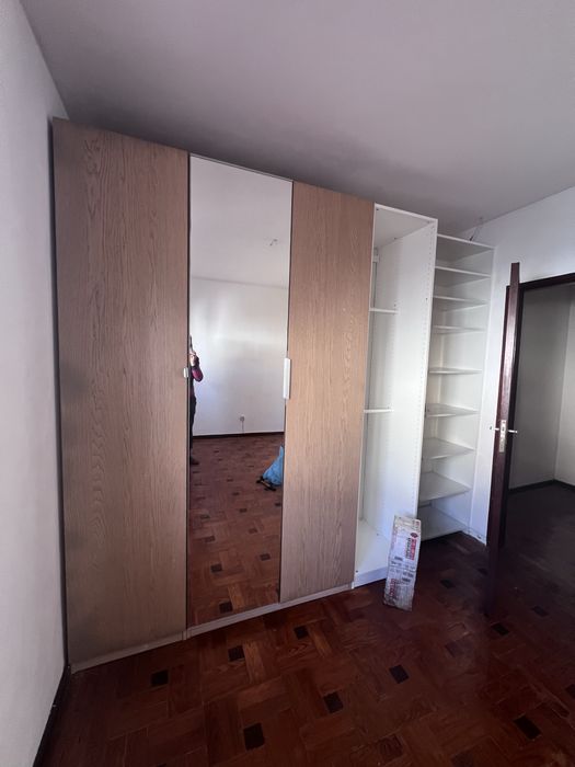 Movel castanho pinho
