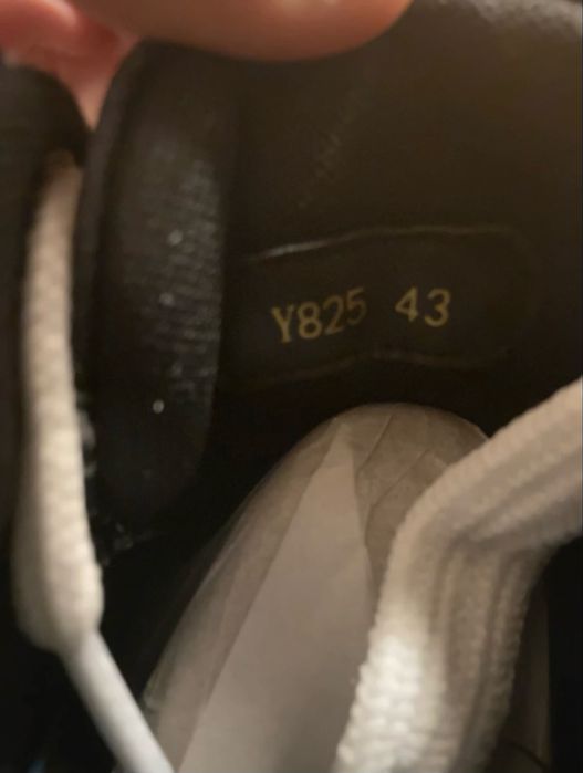 Numeris Black and White