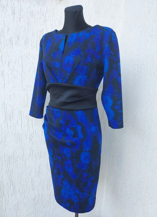 Sukienka ołówkowa w roz M/L.