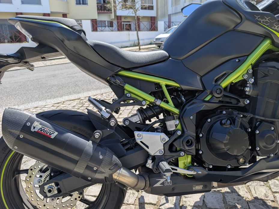 Kawasaki Z900 21