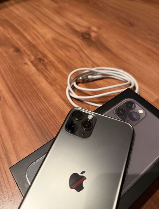 Продам 11 про на 256