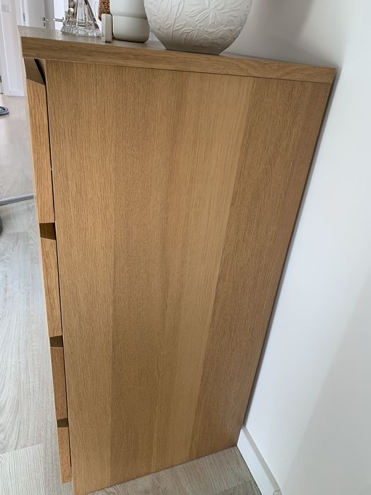 Comoda cor carvalho com 4 gavetas