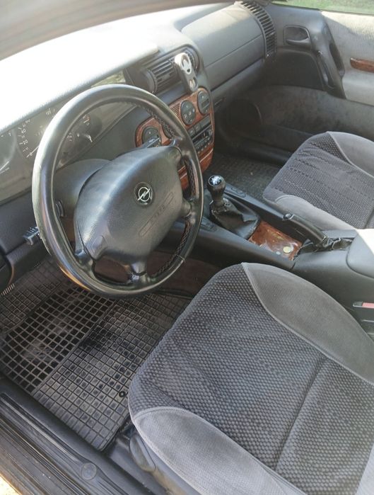 Продам автомобиль Opel Omega 1997 г.в. настоящая капсула времени.