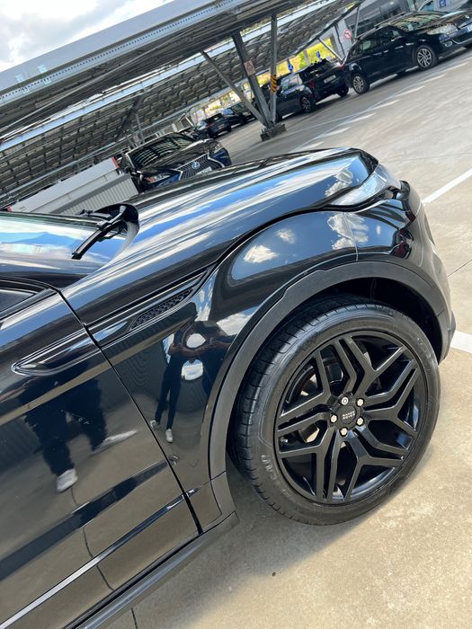 Range Rover Evoque 2.2 TD4 150cv | Panorâmico | Preto Metalizado