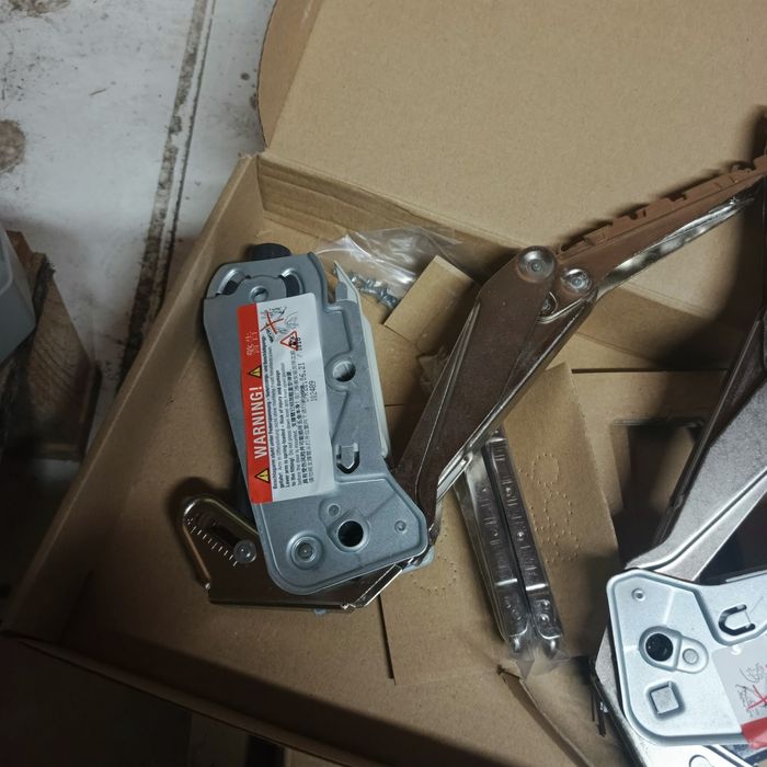 Podnośnik Fronty FreeFlap mini C 3 szt.