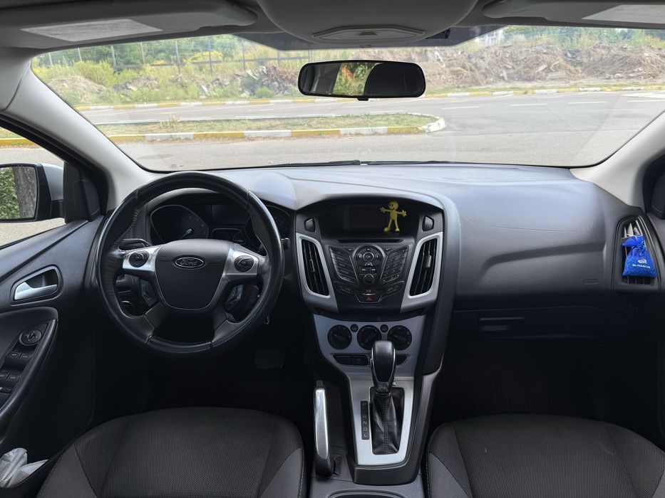 Продам авто Ford Focus 3 бензин 2.0