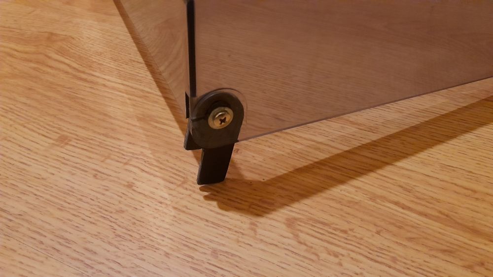 Gramofon Universum ze wzmacniaczem