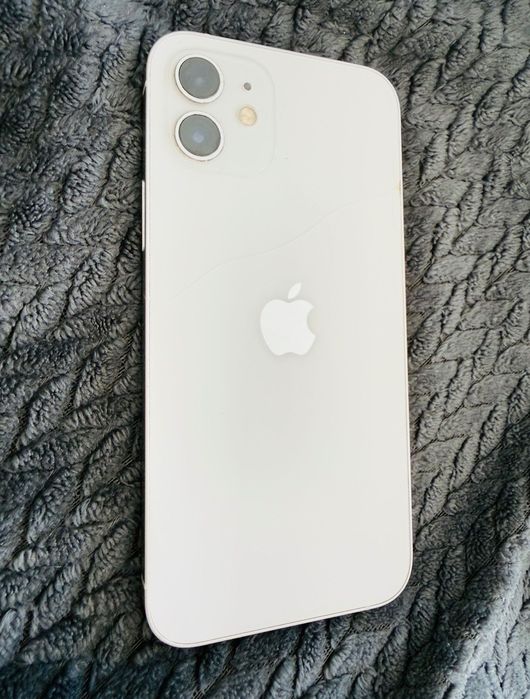 iPhone 12 (branco, 64GB)