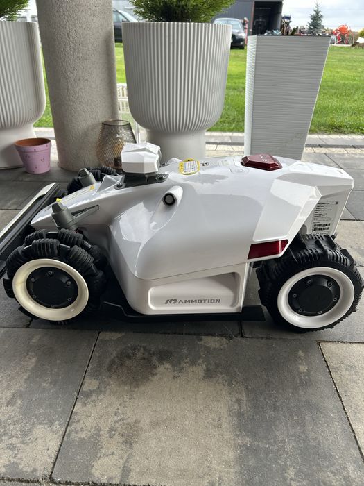 Robot koszacy Luba 2 AWD 5000
