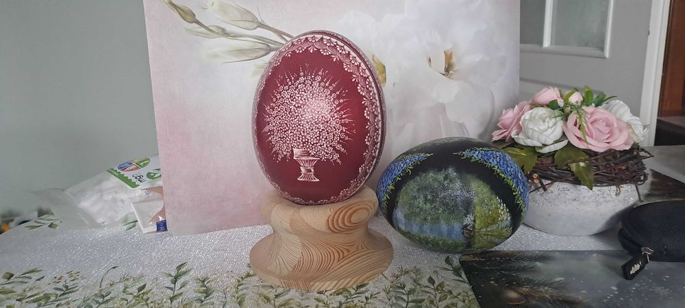 Nożyk  do skrobania jajek kroszonek.