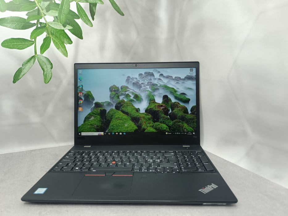 Quadro P500 (2GB)/Lenovo ThinkPad P52s/i7-8550U/16/256/15.6"/IPS