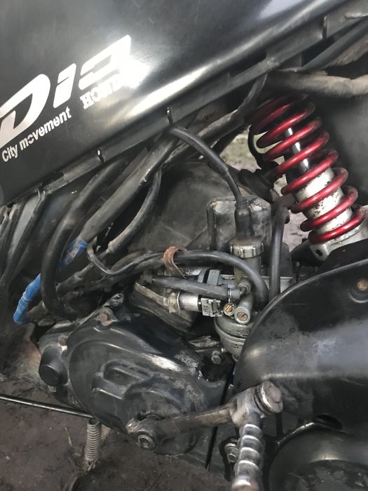 Хонда діо 18 на повному ходу