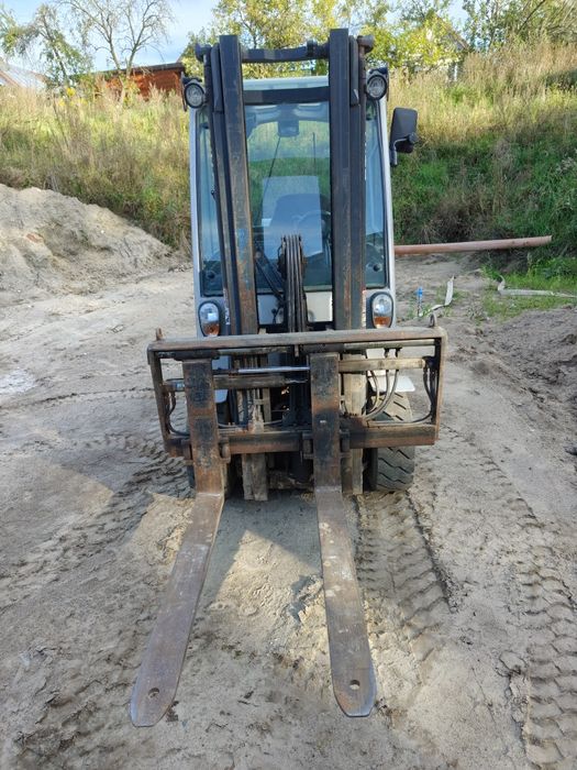 Still wózek widłowy RX 70-30 Gazowy