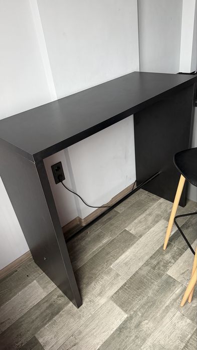 Барна стійка , стіл