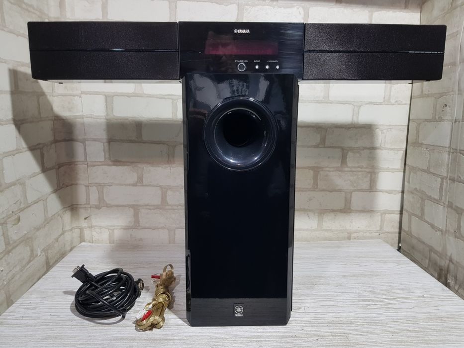 Активний сабвуфер та саундбар YAMAHA YAS-71,потужність 210 Вт, б/у з Німеччини