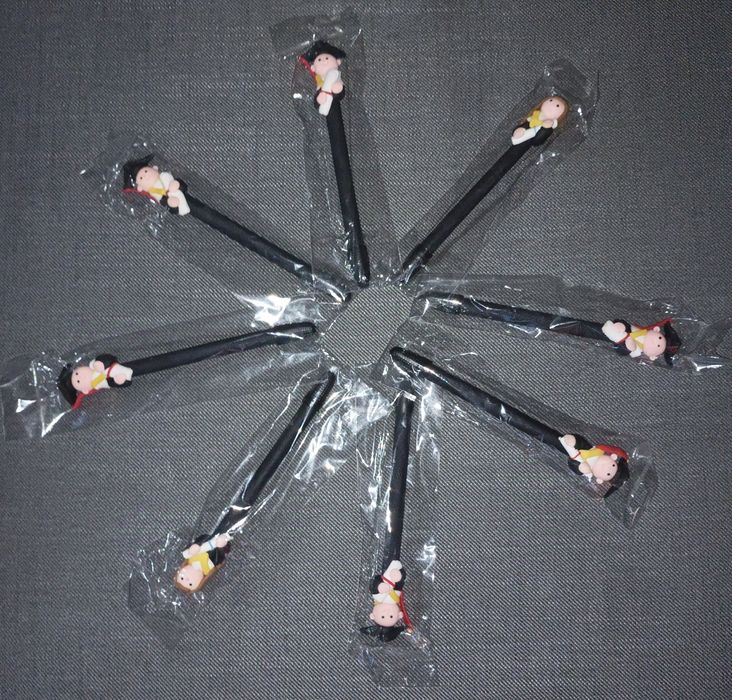 Conjunto 8 canetas em massa Biscuit