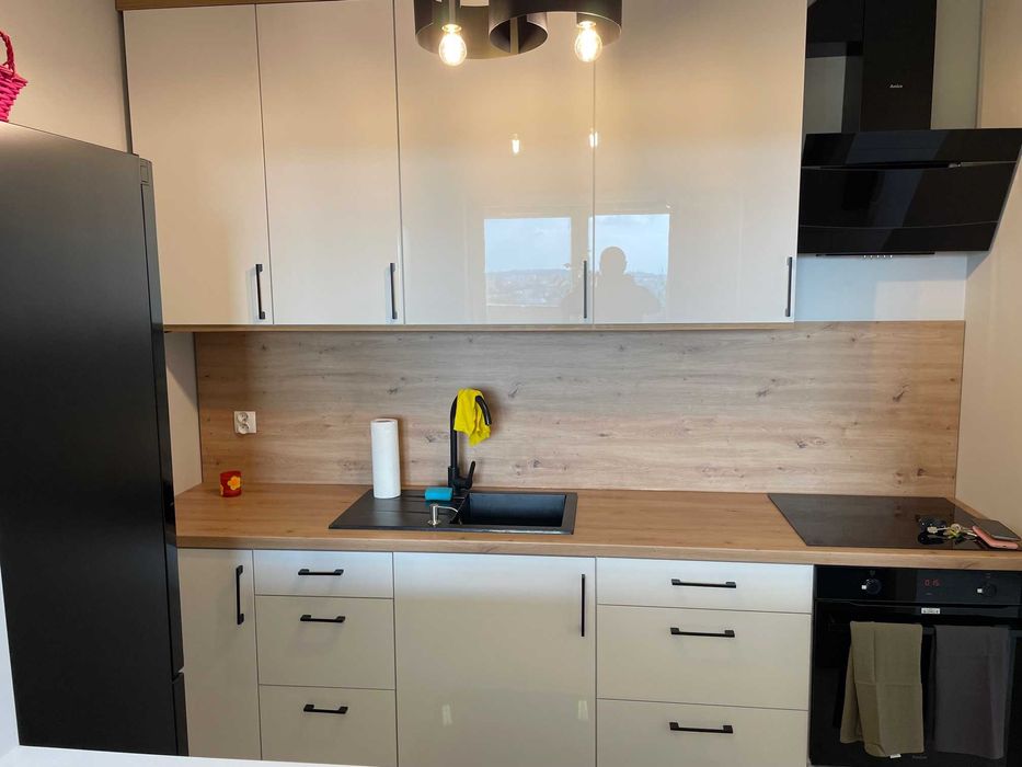 Wynajem Mieszkania Katowice os. Tysiąclecia 16