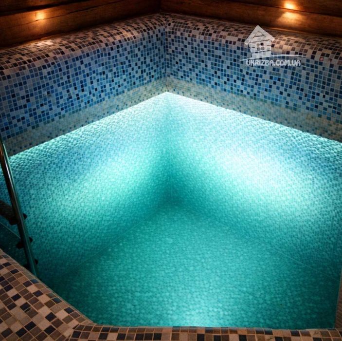 Подобово. Будинок-зруб з виходом до озера ,сауна,басейн. До 10 гостей.