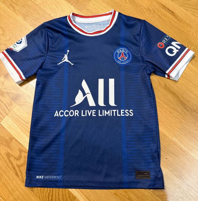Футболка Nike Paris Saint-Germain 21/22 Home Stadium на 7-9 років