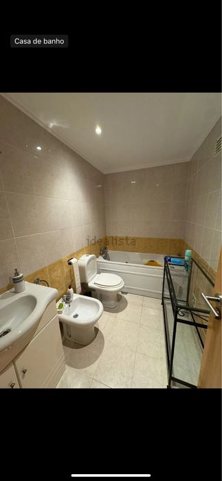 Quarto para arrendar