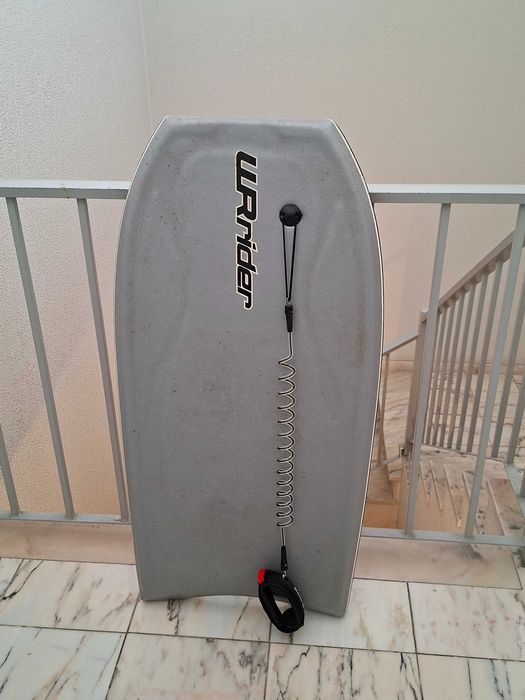 Prancha Bodyboard + Saco + Pés de Pato