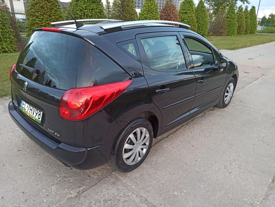 Peugeot 207 1.6  * Klimatyzacja * Dach Panoramiczny *