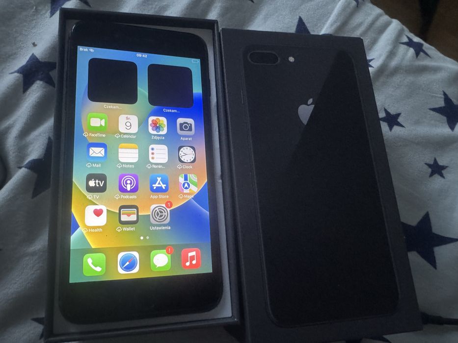 Iphone 8 plus bateria do wymiany wypchnela ekran ios 16.7.12