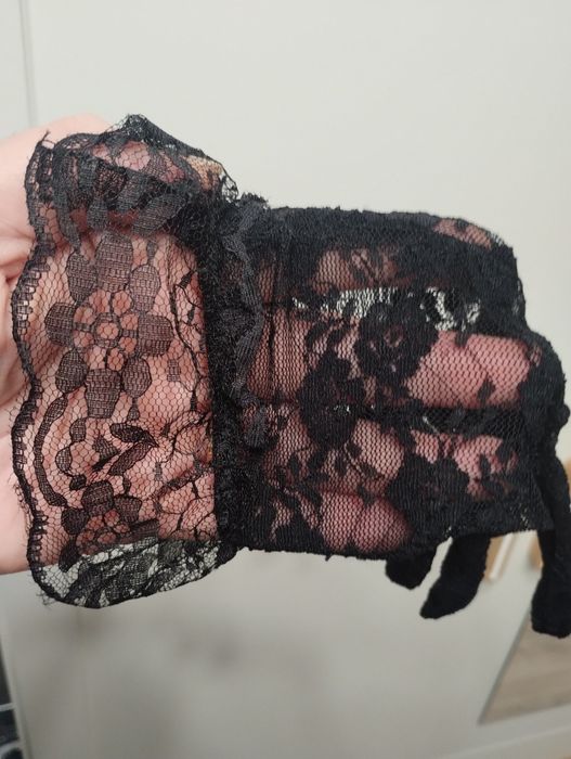 Koronkowe czarne rękawiczki