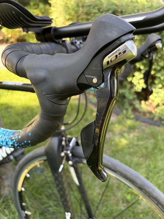 Rower szosowy Triban 540 (r. M) – Shimano 105 / Koła Mavic / Lemondka/ Widelec carbon