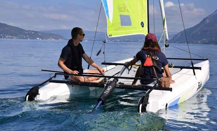 Motor elétrico para barco Temo T450, 450 W, 130 – 170 cm comprimento de haste ajustável, com bateria integrada (11.6 Ah, lítio)