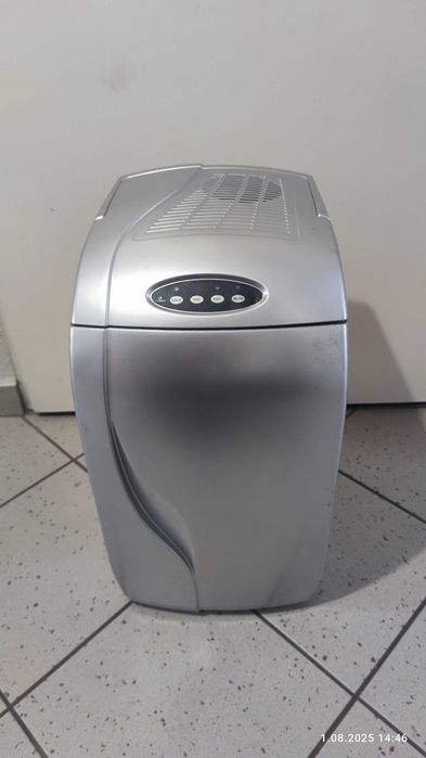 Lodówka turystyczna chłodząco-grzejąca