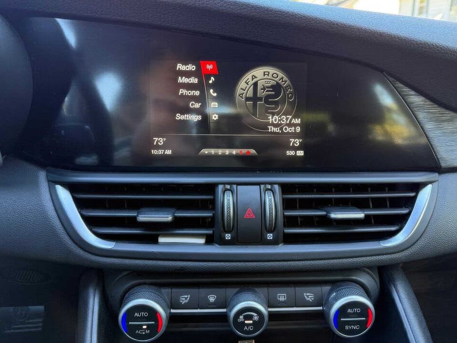 Alfa Romeo Giulia      2018