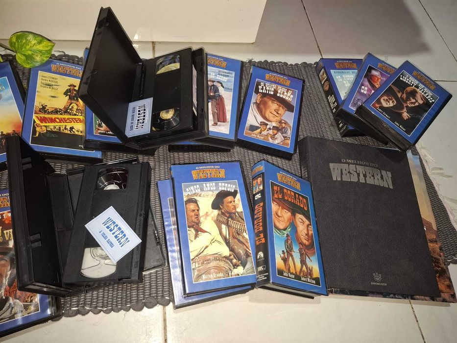 Lote de 25 Cassetes VHS "O Melhor do Western" - Lusomundo