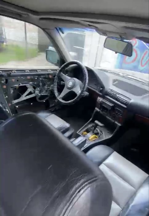 Дві BMW E34 touring m50