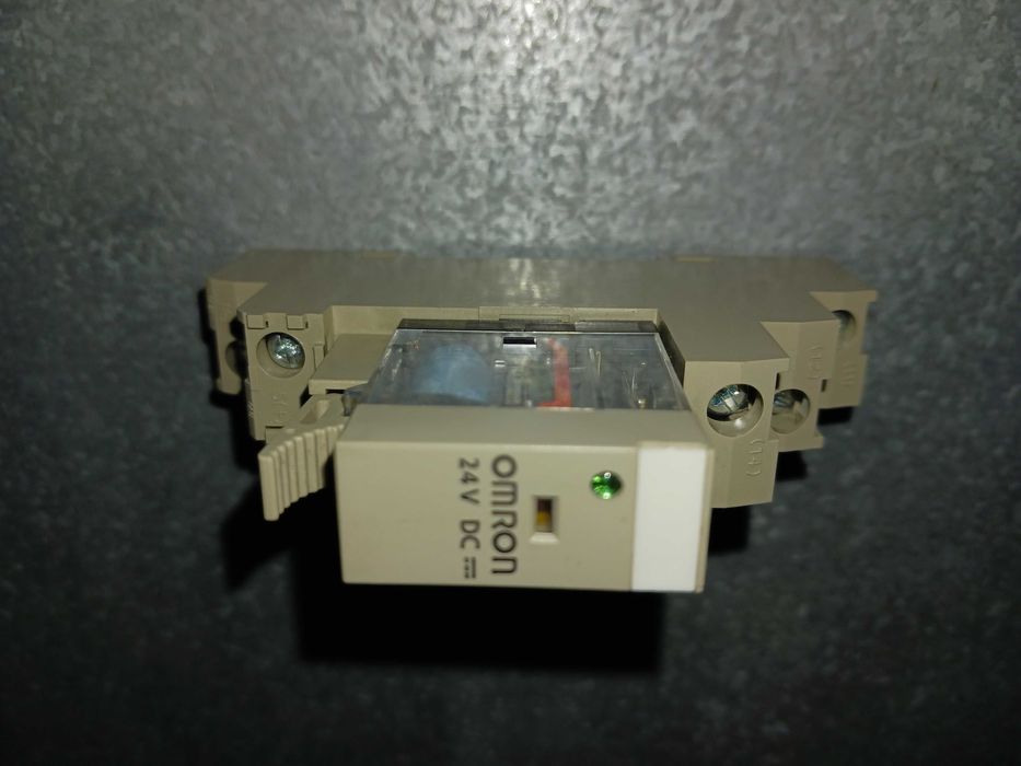 Relé diversos OMRON