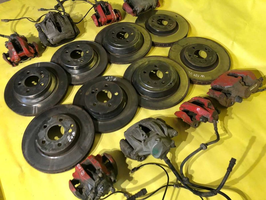 Тормозные диски Mercedes GL X164 суппорт тормозні диски ML W164 W166