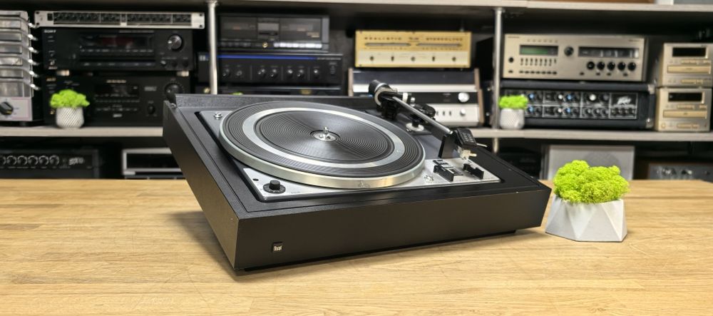 Вініловий програвач Dual 1228